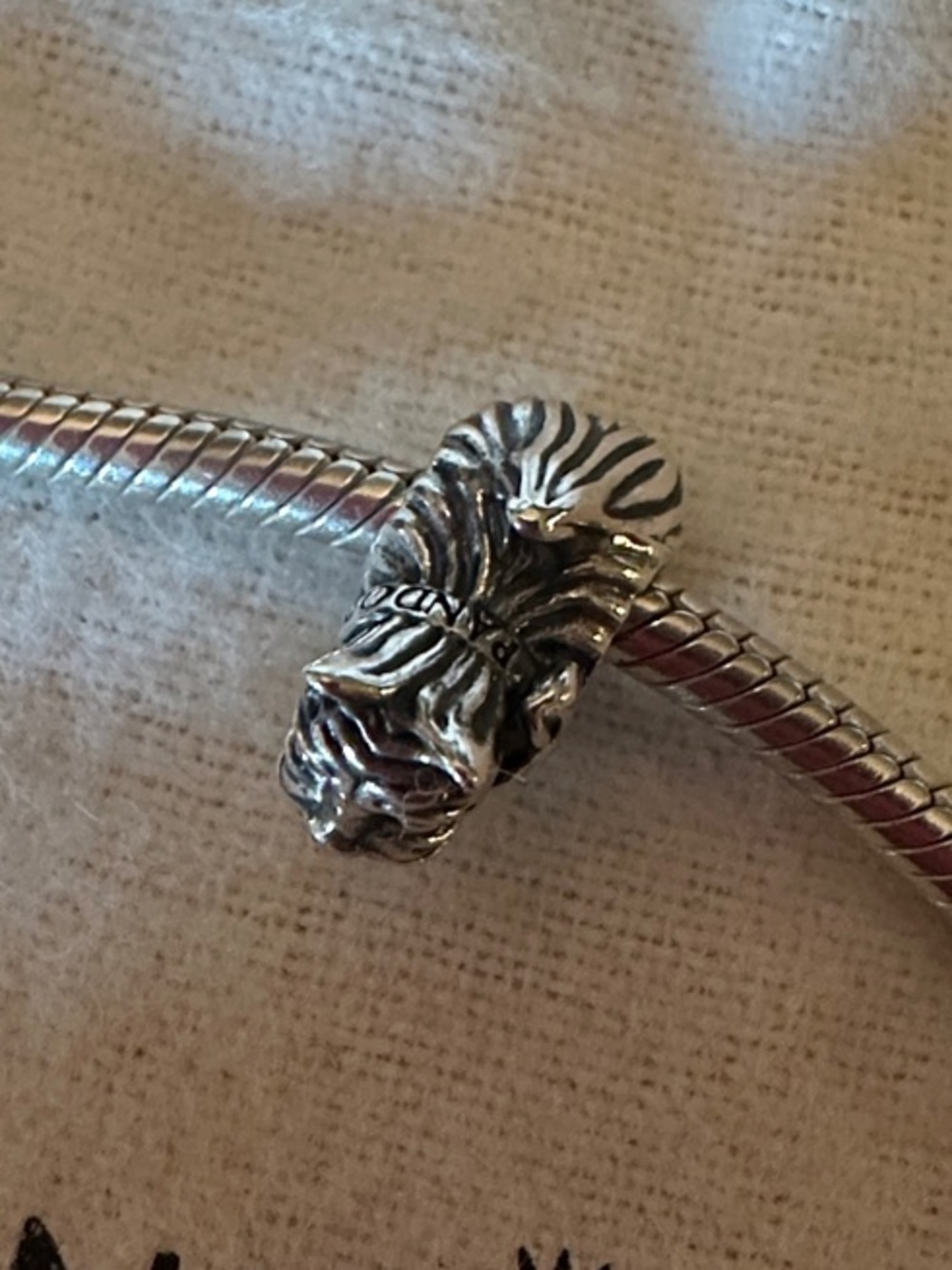Pandora Scottie Dog Charm - Picture 2 of 7